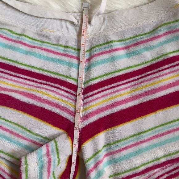 Gently used old navy terry towel short shorts in size 10 - Picture 5 of 6